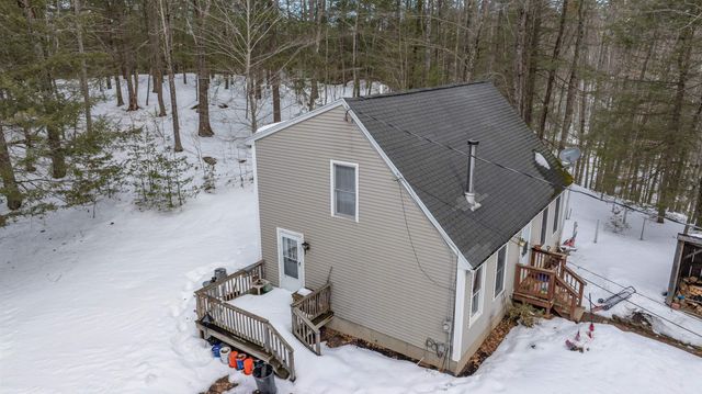 248 Cooper Hill Road, Nottingham, NH 03290