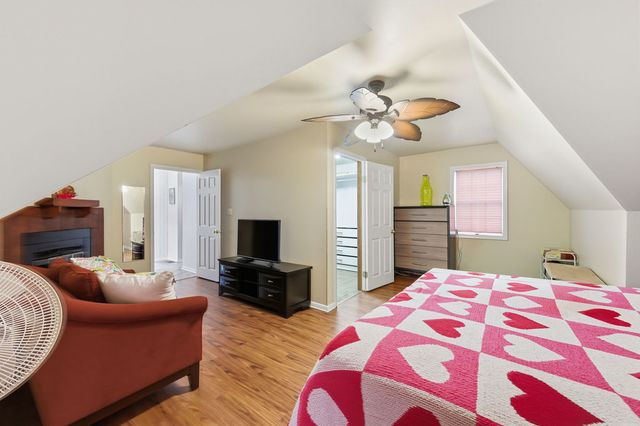 3412 N Orange Avenue, Chicago, IL 60634