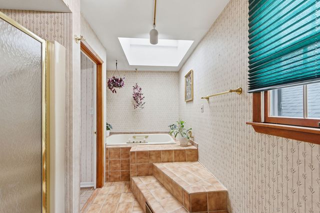 3412 N Orange Avenue, Chicago, IL 60634