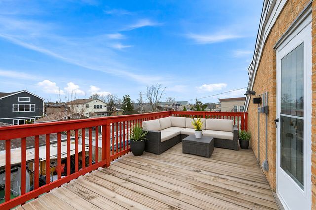 3412 N Orange Avenue, Chicago, IL 60634