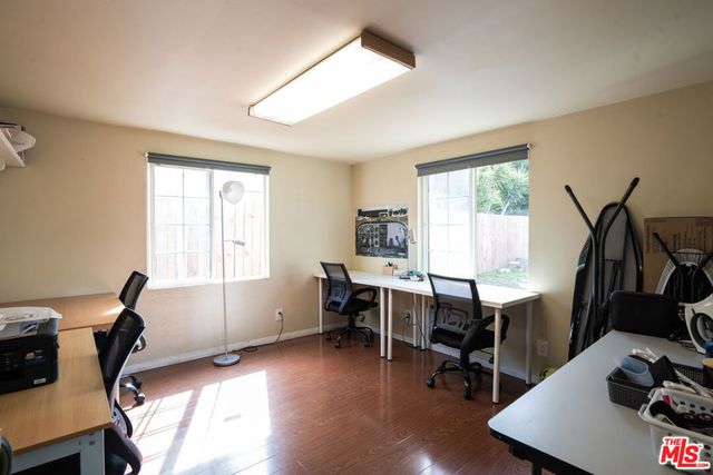 2321 Myrtle Avenue, Long Beach, CA 90806