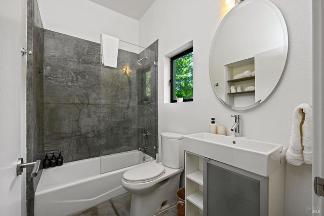 2563 Mill Creek Rd, Healdsburg, CA 95448