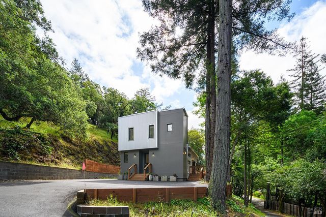 2563 Mill Creek Rd, Healdsburg, CA 95448