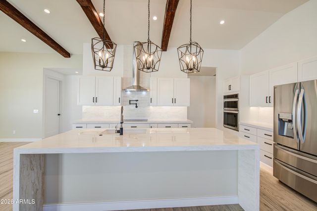 2645 E FAIRMOUNT Avenue, Phoenix, AZ 85016