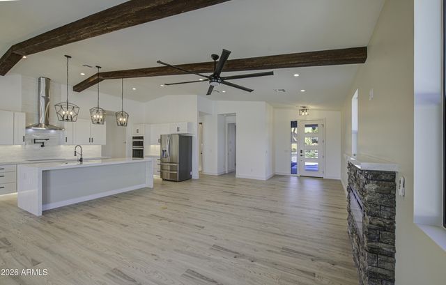 2645 E FAIRMOUNT Avenue, Phoenix, AZ 85016