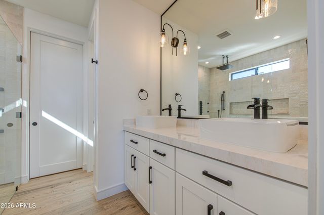 2645 E FAIRMOUNT Avenue, Phoenix, AZ 85016