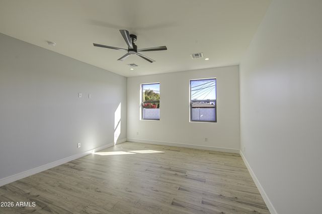 2645 E FAIRMOUNT Avenue, Phoenix, AZ 85016