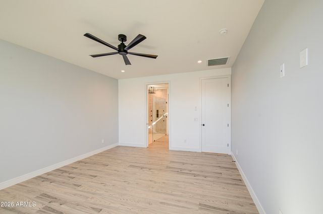 2645 E FAIRMOUNT Avenue, Phoenix, AZ 85016