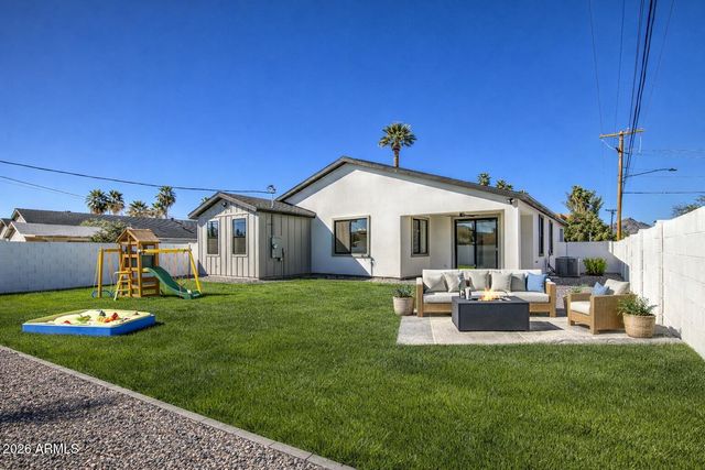 2645 E FAIRMOUNT Avenue, Phoenix, AZ 85016