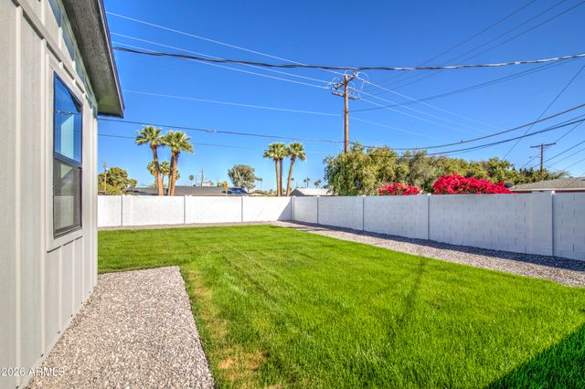 2645 E FAIRMOUNT Avenue, Phoenix, AZ 85016