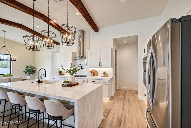 2645 E FAIRMOUNT Avenue, Phoenix, AZ 85016