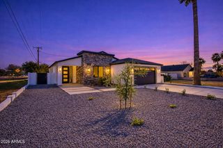 2645 E FAIRMOUNT Avenue, Phoenix, AZ 85016