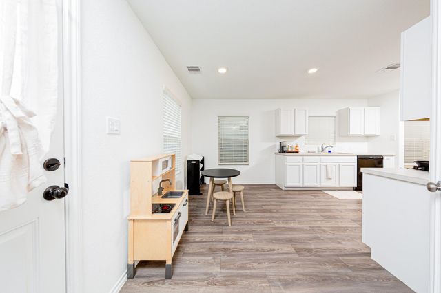 5422 Logan Dale Drive, Brookshire, TX 77423