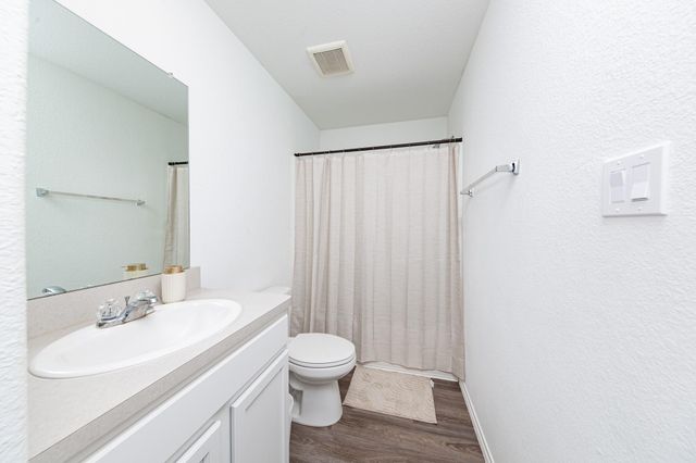 5422 Logan Dale Drive, Brookshire, TX 77423