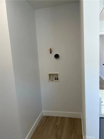 2033 W Burnett Street, Long Beach, CA 90810