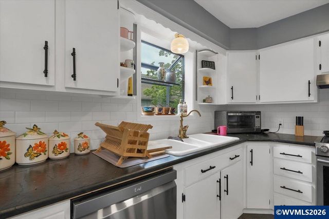 1113 Cottage St NE, Salem, OR 97301