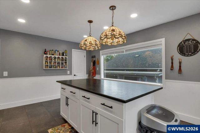 1113 Cottage St NE, Salem, OR 97301