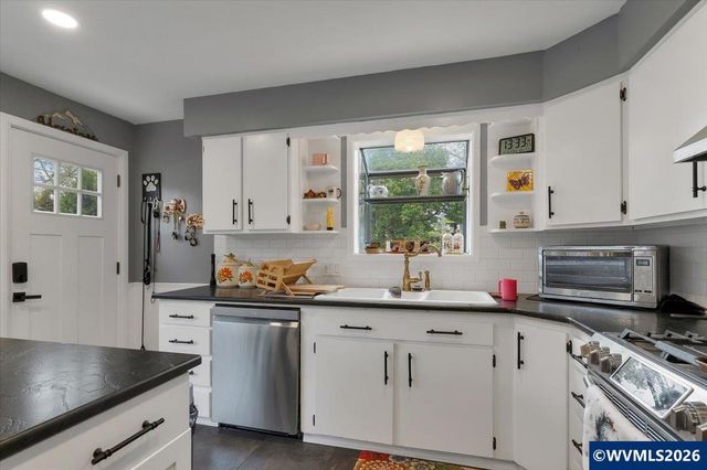 1113 Cottage St NE, Salem, OR 97301