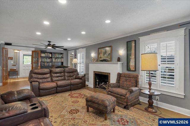 1113 Cottage St NE, Salem, OR 97301