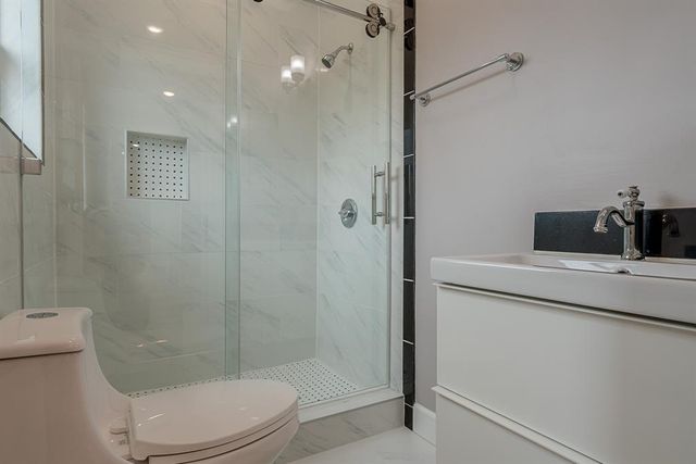 1801 Rosenberg 302, Galveston, TX 77550