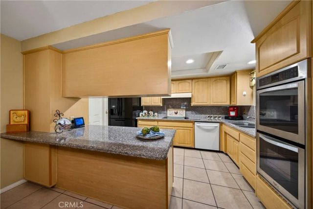 5146 Golden Avenue, Riverside, CA 92505