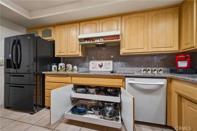 5146 Golden Avenue, Riverside, CA 92505