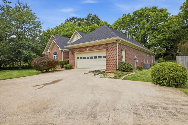 4833 Hampshire Place, Hixson, TN 37343