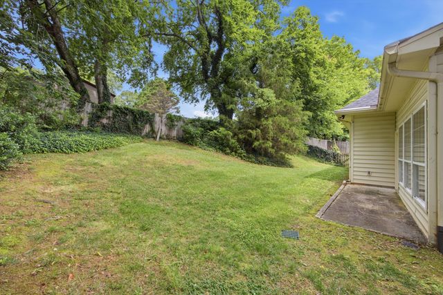 4833 Hampshire Place, Hixson, TN 37343