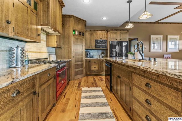 4724 Coffey Street, Papillion, NE 68133