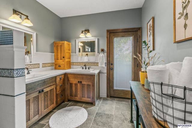 4724 Coffey Street, Papillion, NE 68133