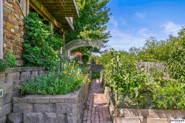 4724 Coffey Street, Papillion, NE 68133