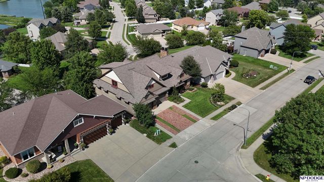 4724 Coffey Street, Papillion, NE 68133