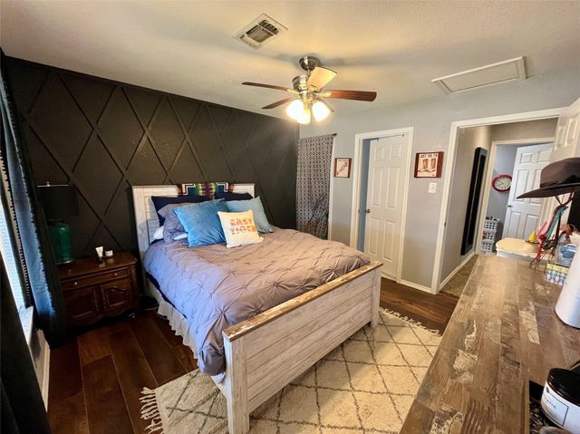 715 North Avenue, Whitesboro, TX 76273