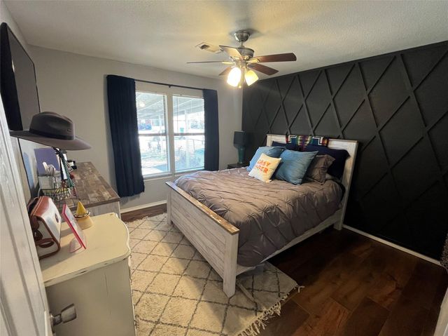 715 North Avenue, Whitesboro, TX 76273