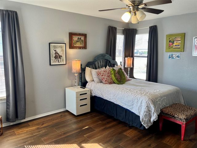 715 North Avenue, Whitesboro, TX 76273