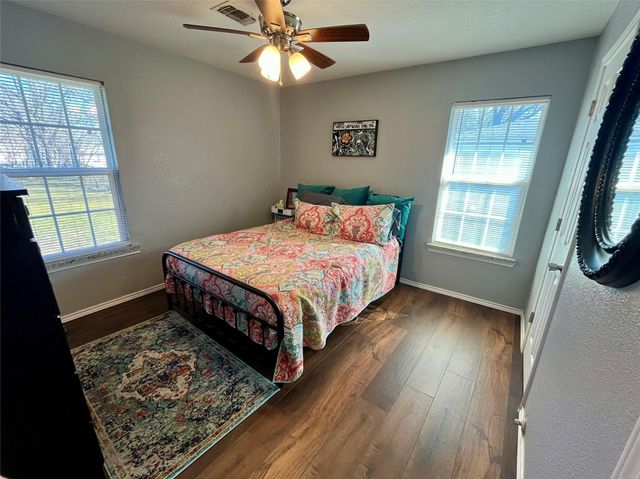 715 North Avenue, Whitesboro, TX 76273