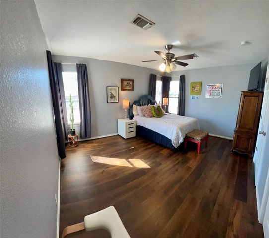 715 North Avenue, Whitesboro, TX 76273