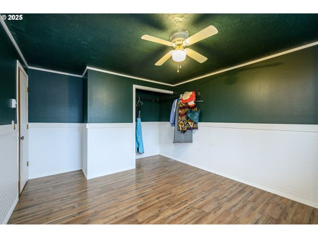 797 Ne YAMHILL St, Sheridan, OR 97378