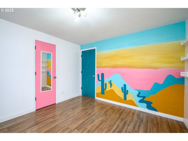 797 Ne YAMHILL St, Sheridan, OR 97378