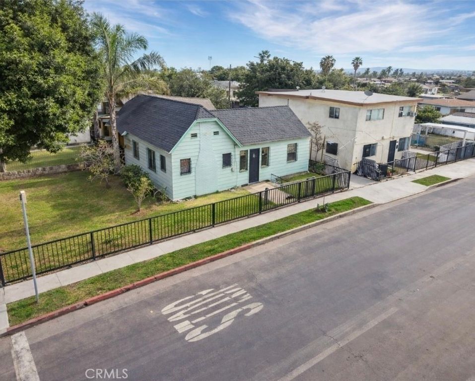 402 E 92nd, Los Angeles, CA 90003
