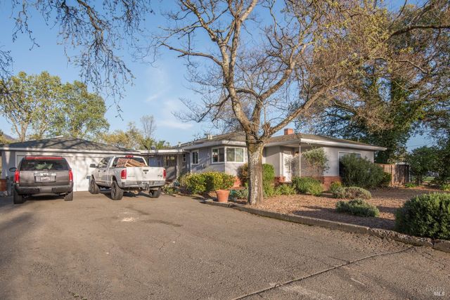 408 Calistoga Rd, Santa Rosa, CA 95409