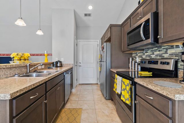 176 Springtide Dr., Conway, SC 29527