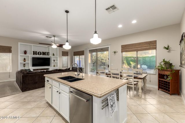 3040 W KELLER Drive, Anthem, AZ 85086