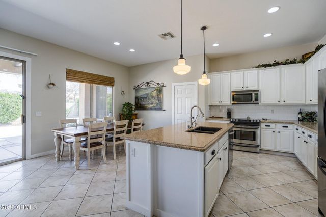 3040 W KELLER Drive, Anthem, AZ 85086