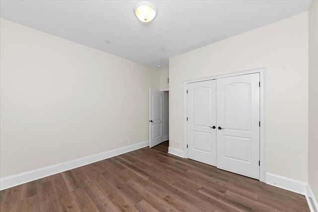 2500 Green Bay Road 403, Evanston, IL 60201