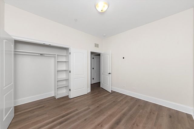 2500 Green Bay Road 403, Evanston, IL 60201
