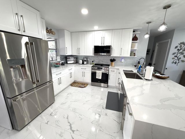 357 Las Palmas Street, Royal Palm Beach, FL 33411