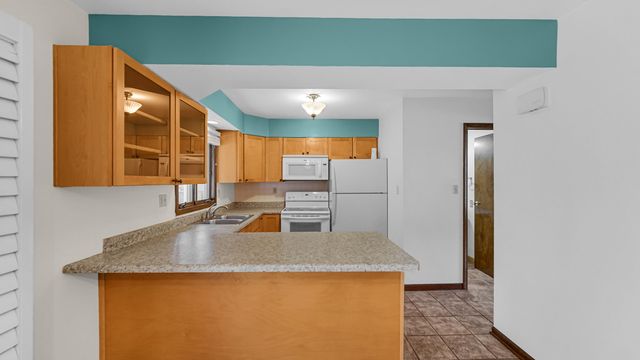 1439 Elm Court, Schererville, IN 46375