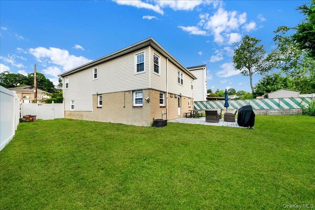 19 Storey Lane, Yonkers, NY 10710