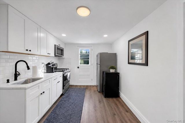 19 Storey Lane, Yonkers, NY 10710